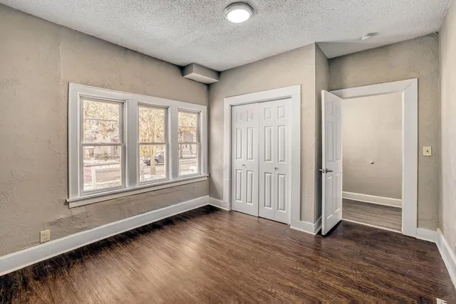 $249,900 | 911 Sims Avenue, St. Paul, MN 55106