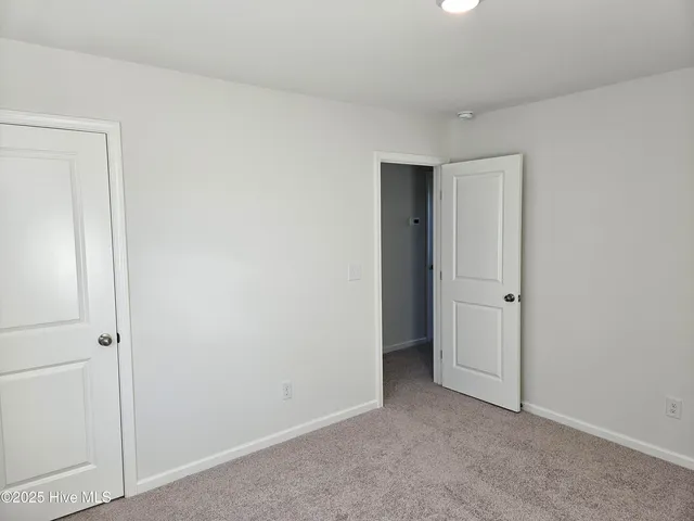 $2,100 | 76 Cobbler Way, Hampstead, NC 28443