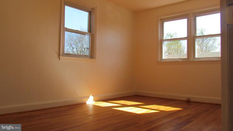 441 Grovethorn Road Middle River, MD 21220 - Photo 4 of 27 Bedroom