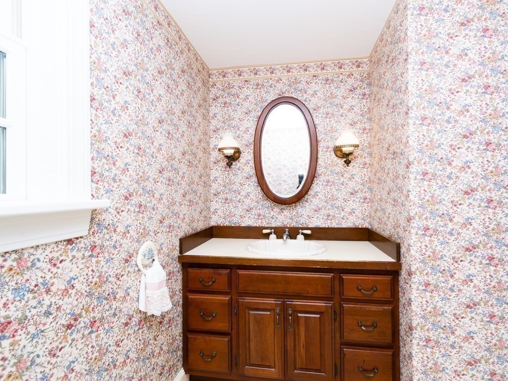 35 Crabtree Road Quincy, MA 02171 - Photo 20 of 41 Gallery Image 20