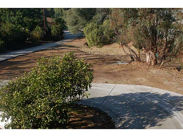 223 South Stage Coach Lane Fallbrook, CA 92028 - Photo 7 of 8