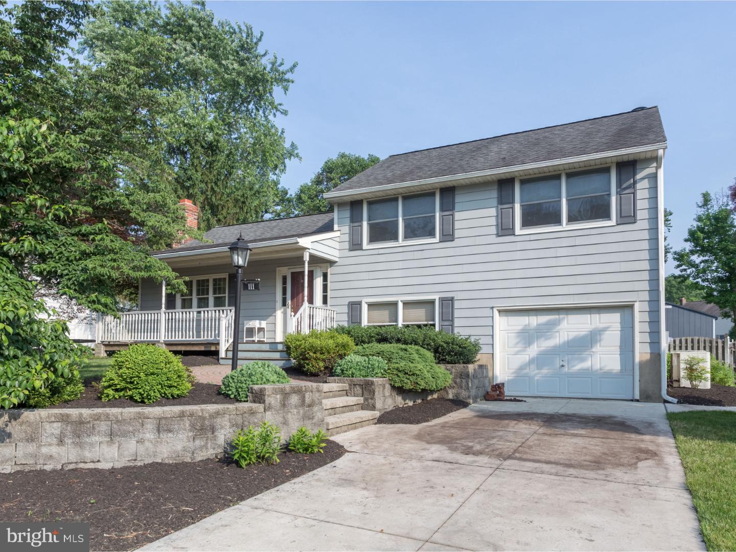 111 Pelham Road Delran, NJ 08075 - Photo 2 of 25
