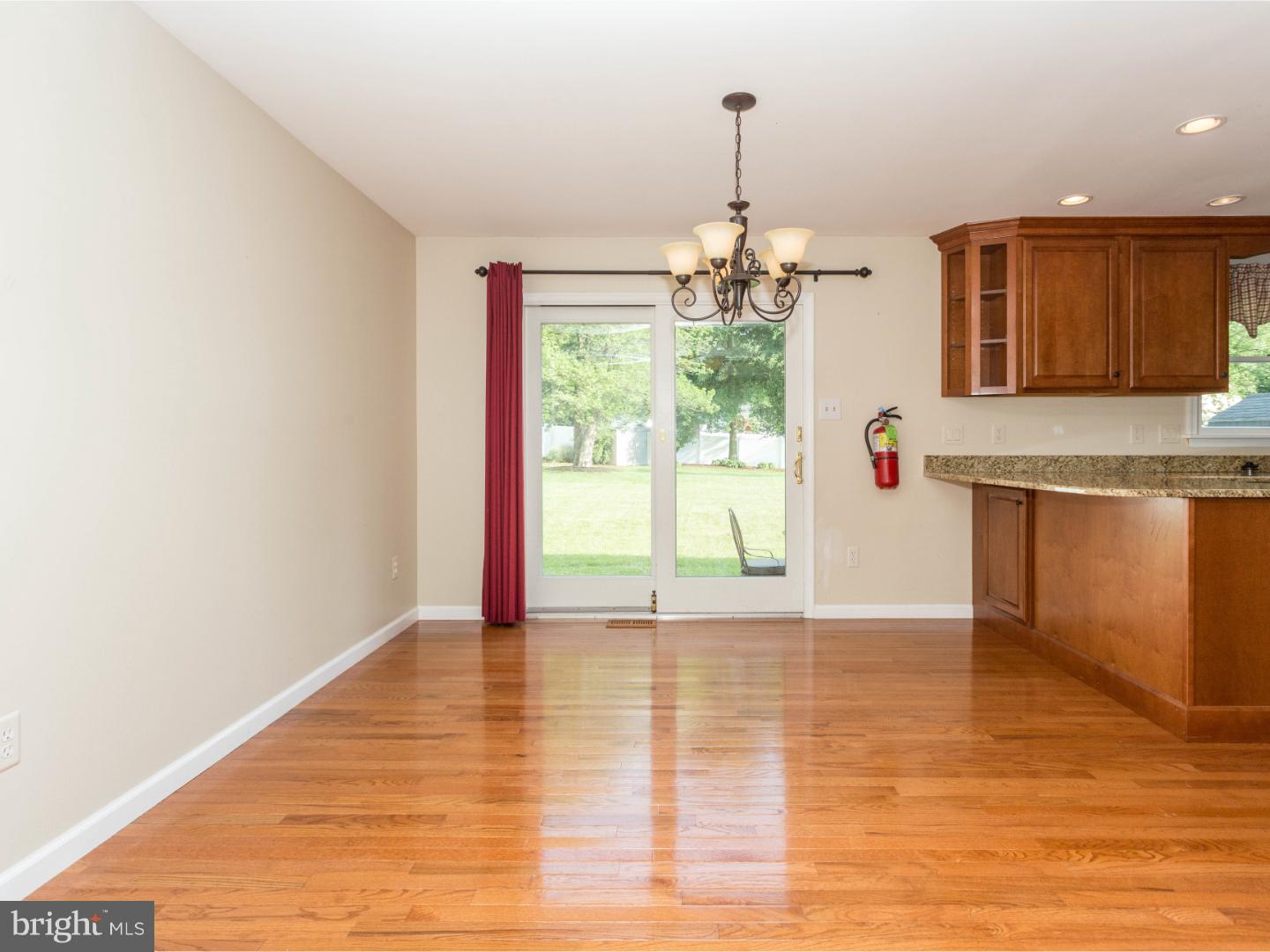 111 Pelham Road Delran, NJ 08075 - Photo 7 of 25