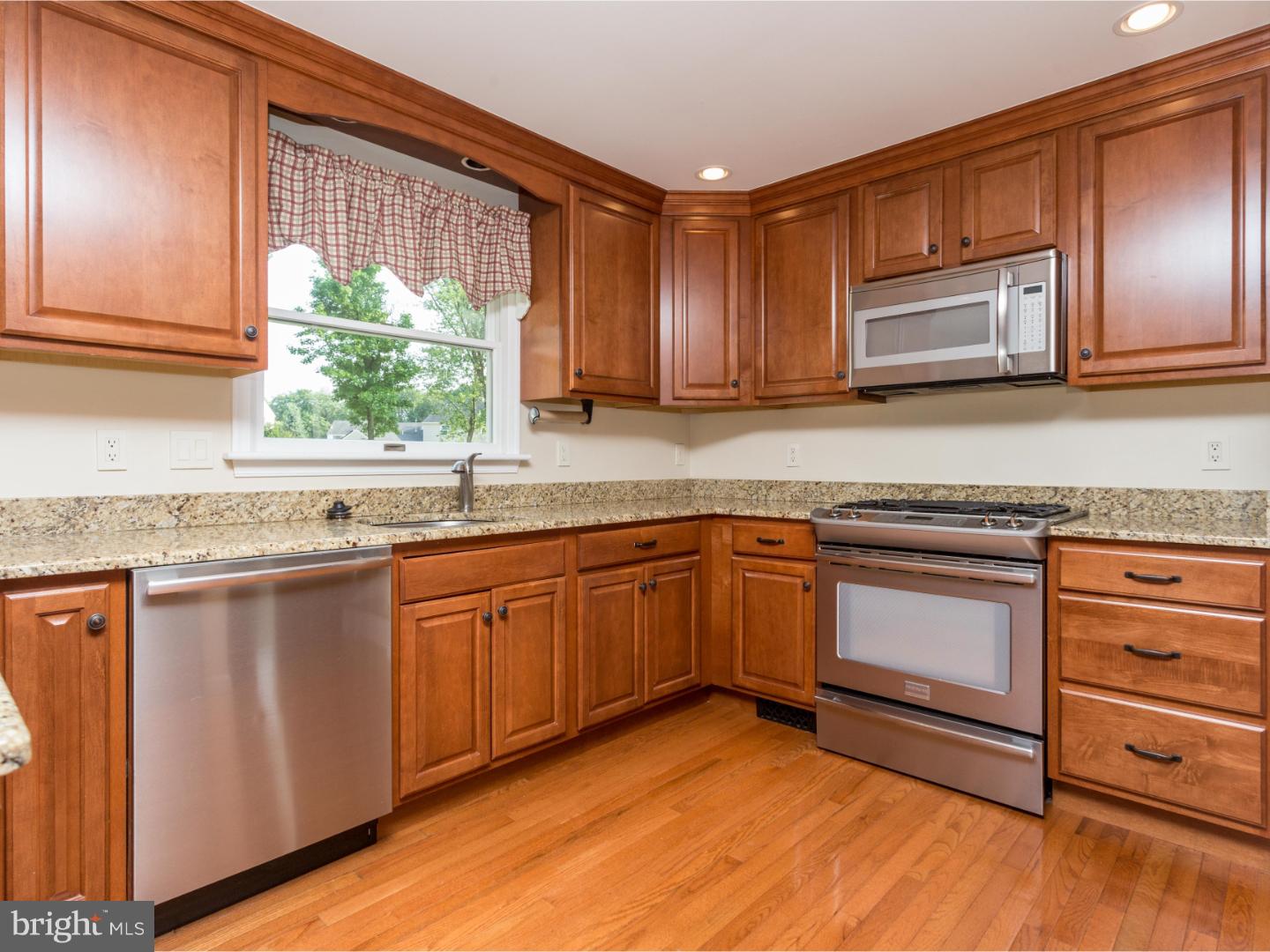 111 Pelham Road Delran, NJ 08075 - Photo 10 of 25