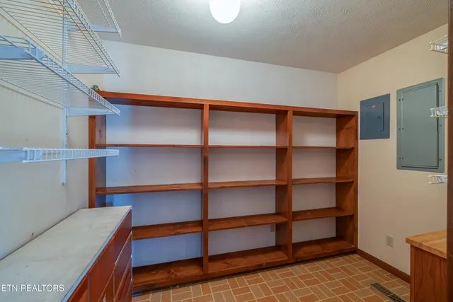 $490,000 | 228 McCarter Lane, Cumberland Gap, TN 37724