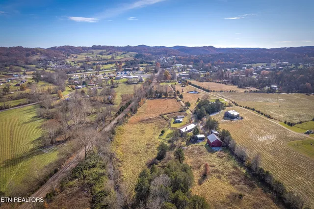 $490,000 | 228 McCarter Lane, Cumberland Gap, TN 37724