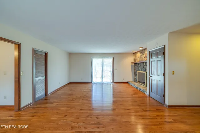 $490,000 | 228 McCarter Lane, Cumberland Gap, TN 37724