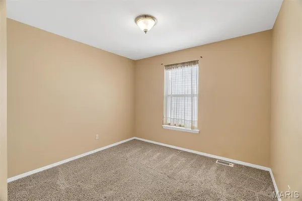 $275,000 | 1249 Big Bend Crossing Drive, Manchester, MO 63088