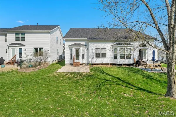 $275,000 | 1249 Big Bend Crossing Drive, Manchester, MO 63088