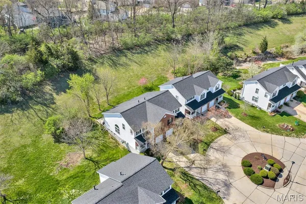 $275,000 | 1249 Big Bend Crossing Drive, Manchester, MO 63088