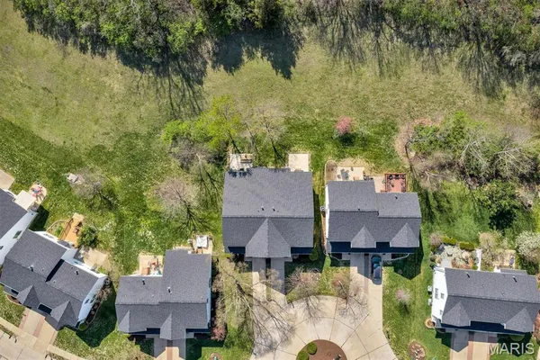 $275,000 | 1249 Big Bend Crossing Drive, Manchester, MO 63088