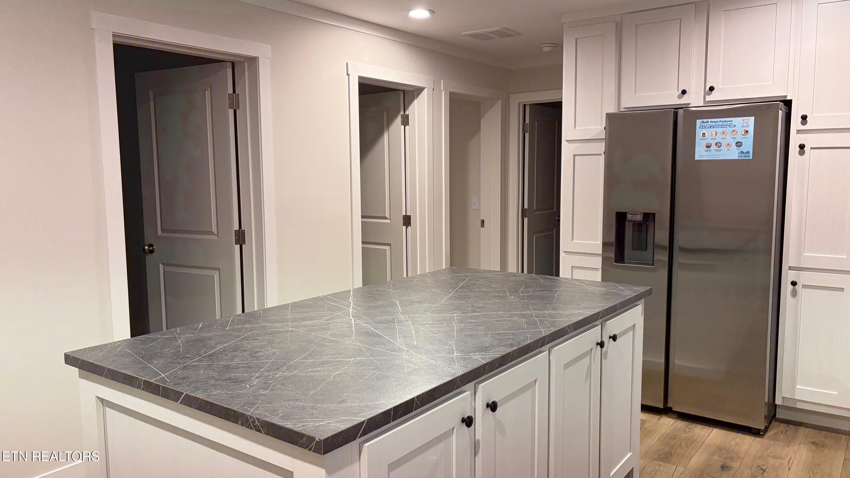 645 Virginia Street Newport, TN 37821 - Photo 9 of 16 IMG_6523