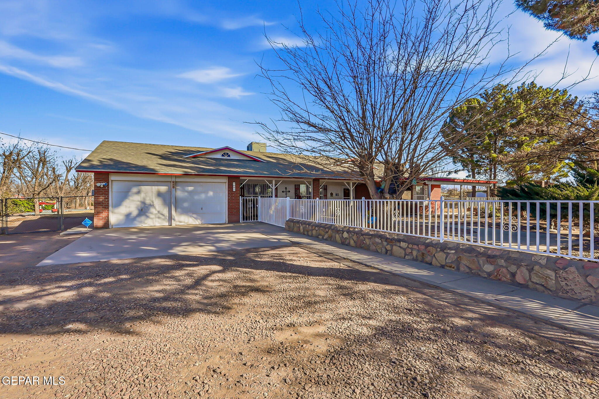 1602 Waterfront Street Anthony, NM 88021 - Photo 4 of 58 39-web-or-mls-IMG_3716