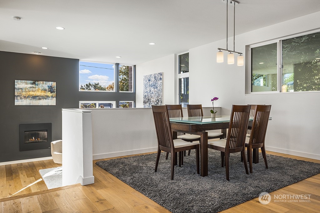 1406 South Bennett Street Seattle, WA 98108 - Photo 12 of 36 a dining room with furniture and window