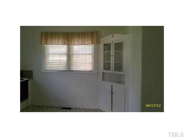 328 Gilbert Avenue Raleigh, NC 27603 - Photo 4 of 6 Photo 4