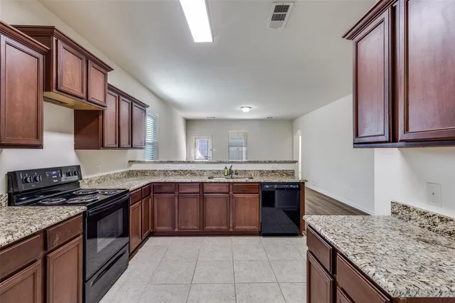 $2,000 | 1707 Hot Springs Way, Princeton, TX 75407