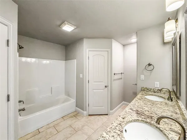 $2,395 | 2800 Orchid Drive, Sherman, TX 75092