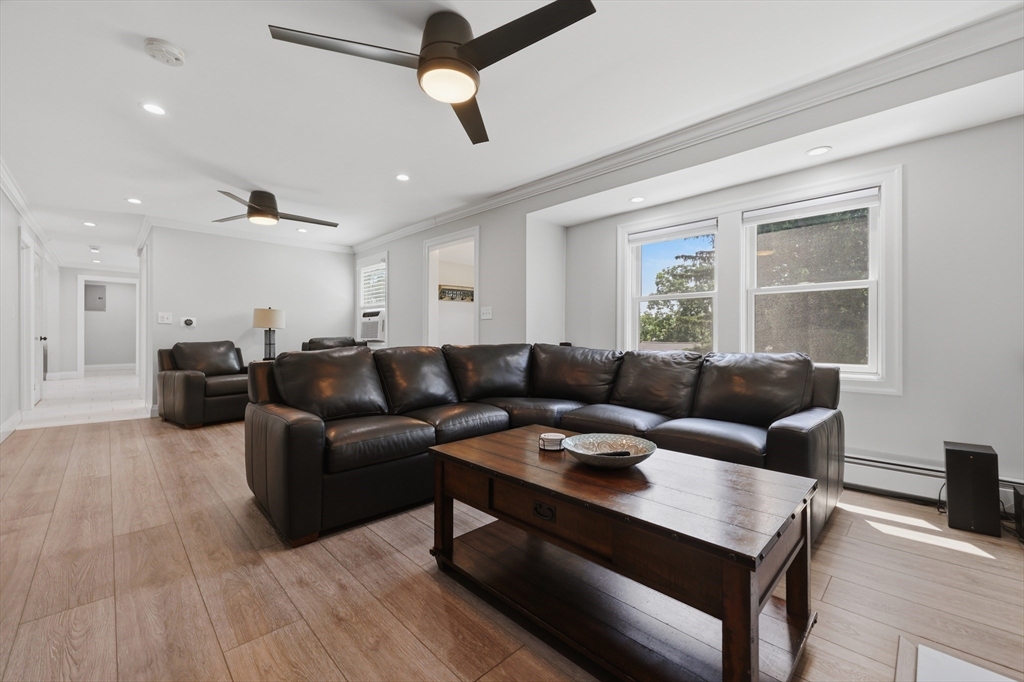 55 Westview Road Worcester, MA 01602 - Photo 3 of 30