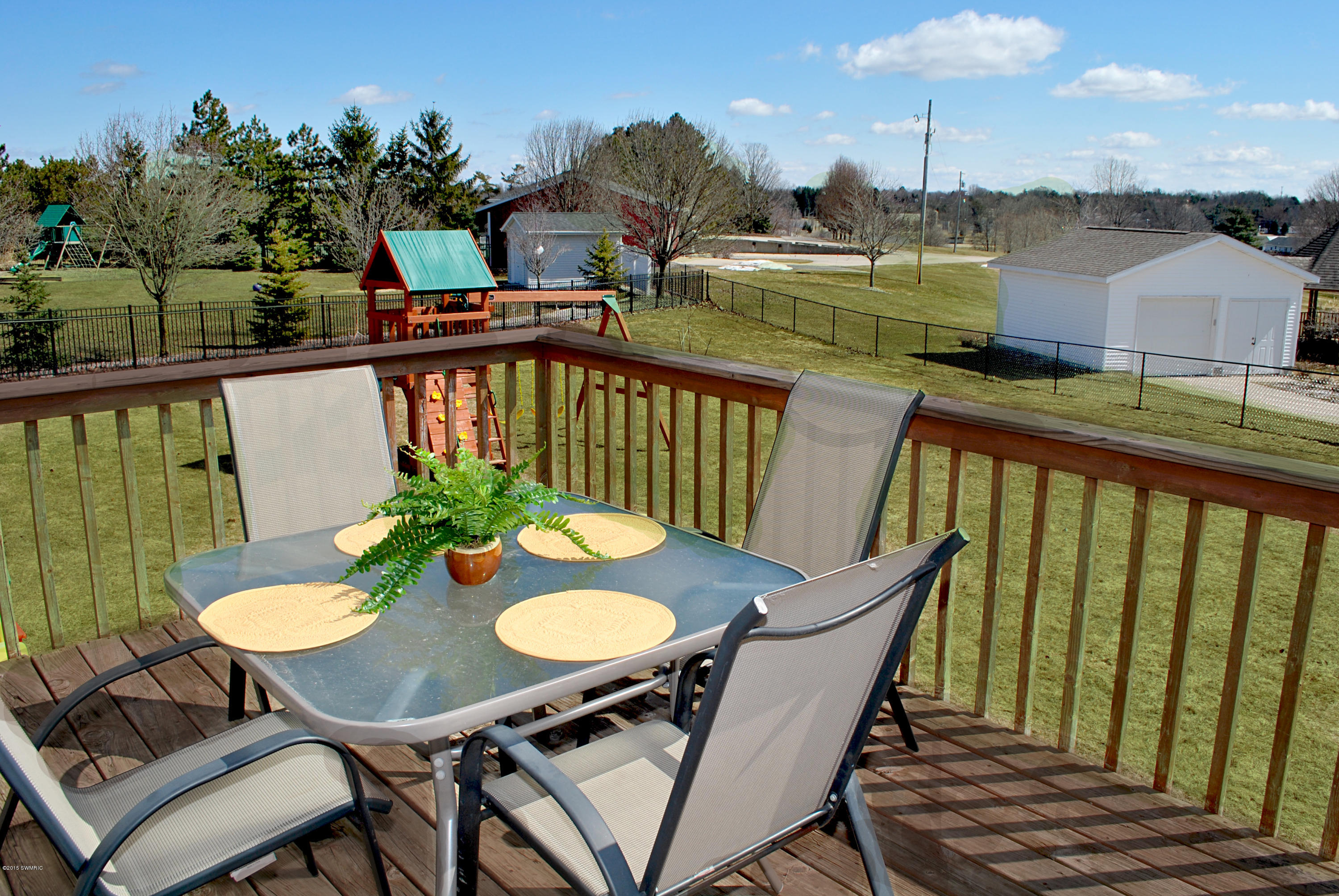 7704 Park Ridge Drive Southwest Jenison, MI 49428 - Photo 3 of 29 CARLY 27.jpg