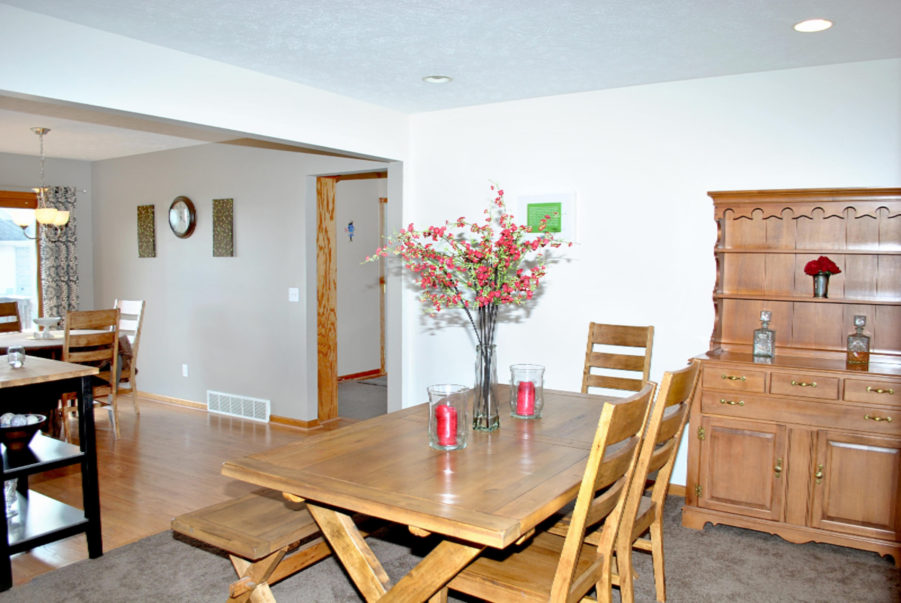 7704 Park Ridge Drive Southwest Jenison, MI 49428 - Photo 4 of 29 CARLY 17.jpg