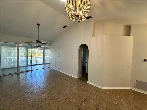 $2,800 | 864 Waterside Lane, Bradenton, FL 34209