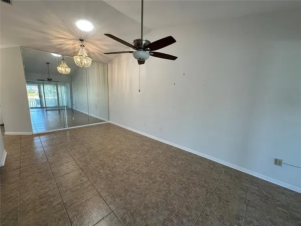 $2,800 | 864 Waterside Lane, Bradenton, FL 34209