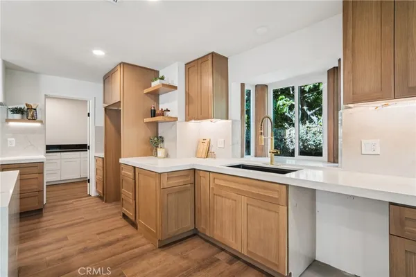 $1,799,000 | 3050 Arlotte Avenue, Long Beach, CA 90808