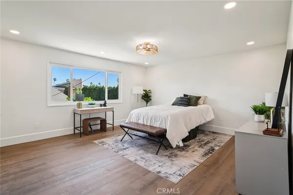 $1,799,000 | 3050 Arlotte Avenue, Long Beach, CA 90808