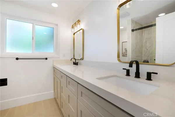 $1,799,000 | 3050 Arlotte Avenue, Long Beach, CA 90808