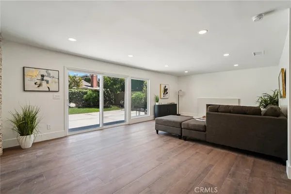 $1,799,000 | 3050 Arlotte Avenue, Long Beach, CA 90808