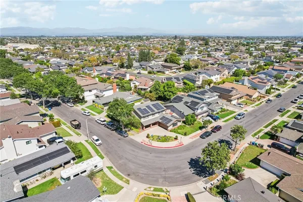 $1,799,000 | 3050 Arlotte Avenue, Long Beach, CA 90808