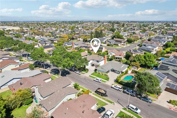 $1,799,000 | 3050 Arlotte Avenue, Long Beach, CA 90808