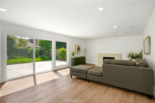 $1,799,000 | 3050 Arlotte Avenue, Long Beach, CA 90808