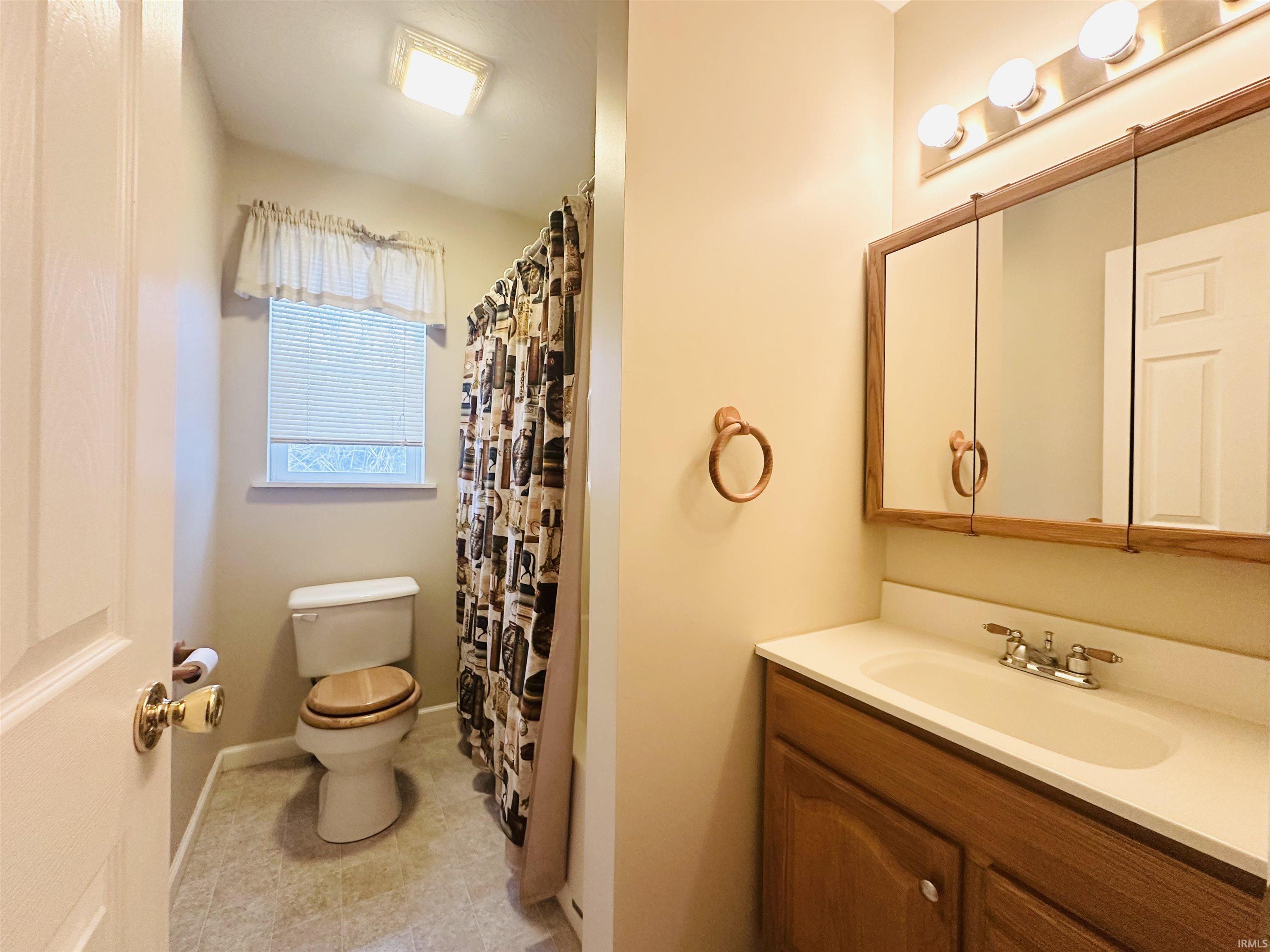 913 Walkerton Trail Walkerton, IN 46574 - Photo 14 of 32