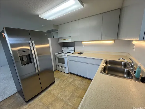 $2,500 | 1060 Kamehameha Highway, Unit 3204B, Pearl City, HI 96782