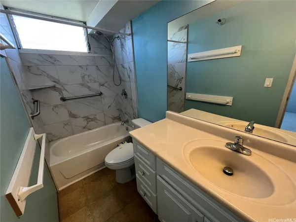 $2,500 | 1060 Kamehameha Highway, Unit 3204B, Pearl City, HI 96782