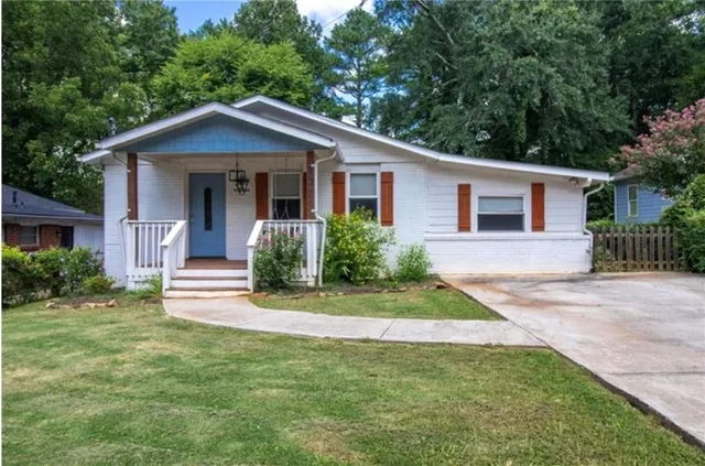 $2,500 | 1329 Plaza Avenue Southwest, Atlanta, GA 30310