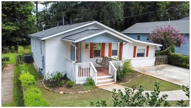 $2,500 | 1329 Plaza Avenue Southwest, Atlanta, GA 30310