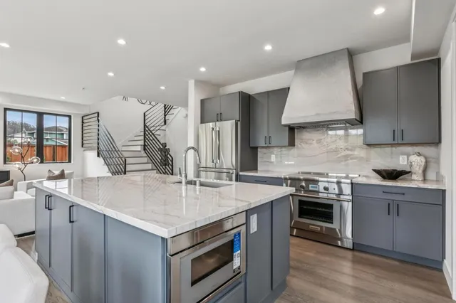 $2,999,000 | 587 Creekside Drive, Half Moon Bay, CA 94019