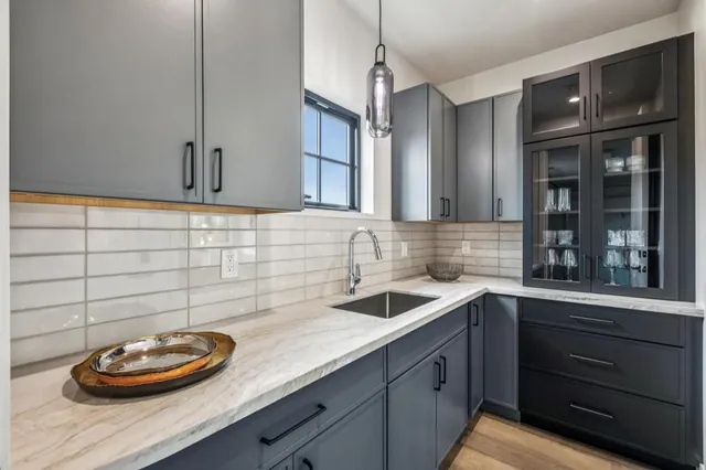 $2,999,000 | 587 Creekside Drive, Half Moon Bay, CA 94019