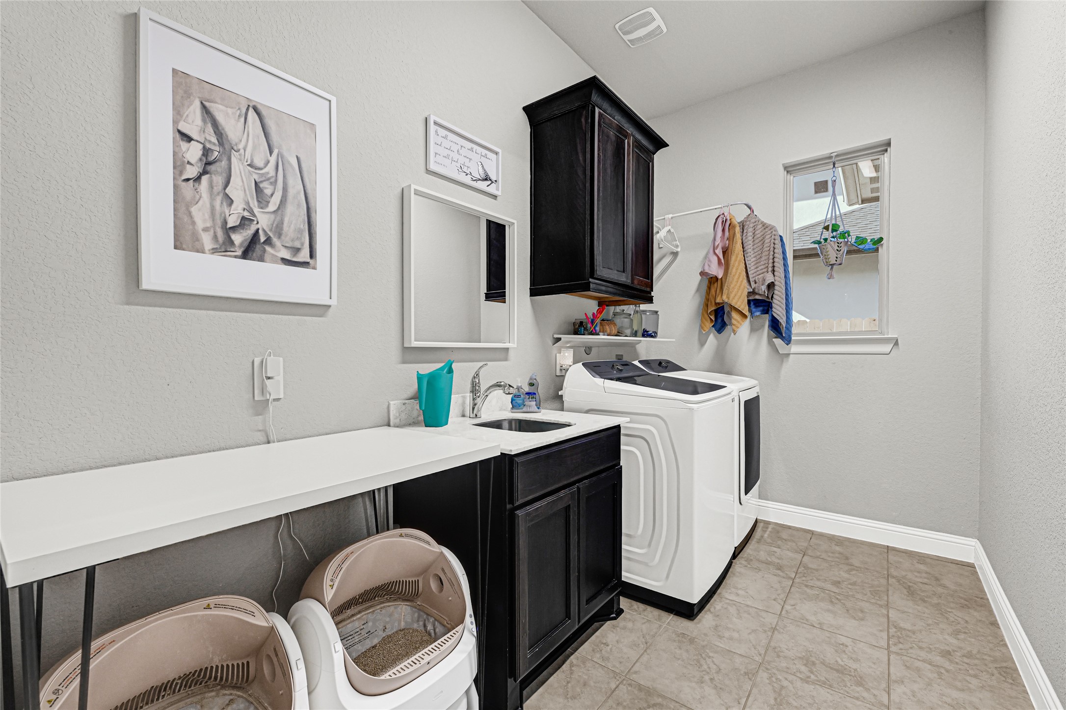 27533 Vivace Drive Spring, TX 77386 - Photo 20 of 26 a bathroom with a sink and a mirror