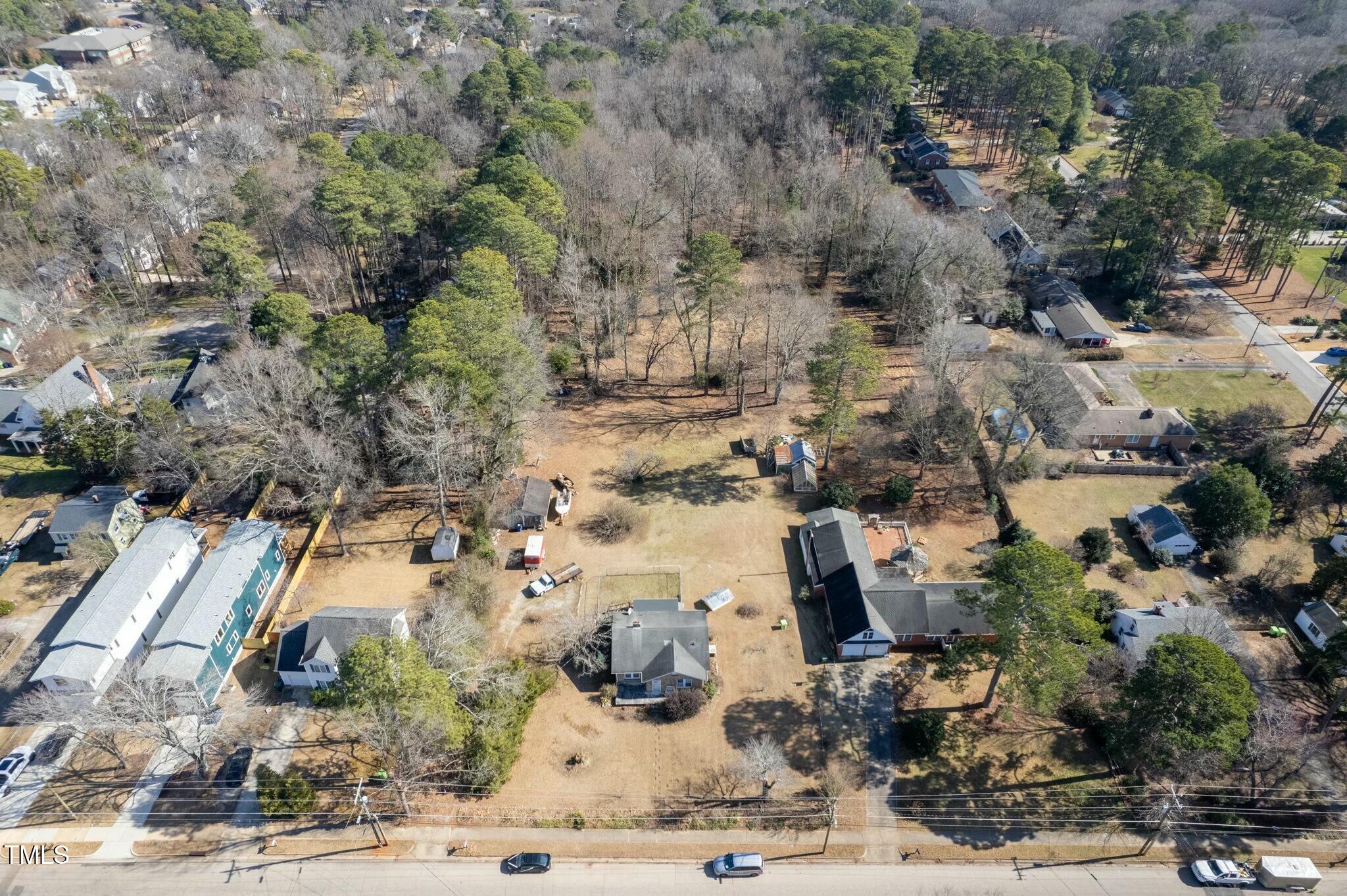613 Powell Drive Raleigh, NC 27606 - Photo 11 of 27 611 Powell Drive - Aerial Photo