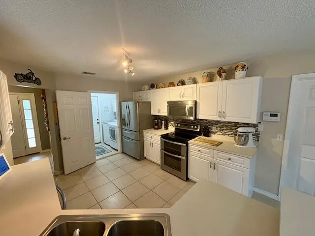 $2,100 | 1308 Jeffrine Drive, Crestview, FL 32536