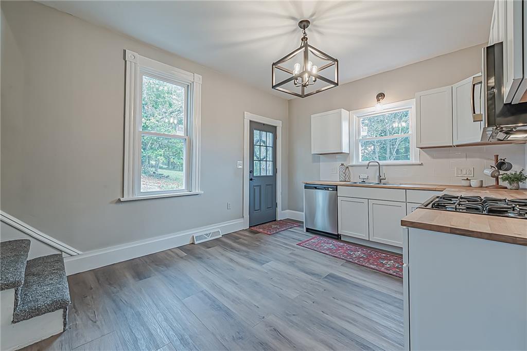 1009 3 Springs Road Irwin, PA 15642 - Photo 12 of 25 Gallery Image 12