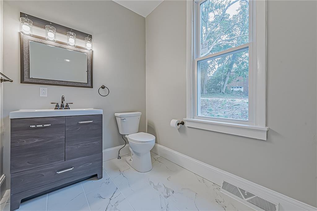 1009 3 Springs Road Irwin, PA 15642 - Photo 13 of 25 Gallery Image 13