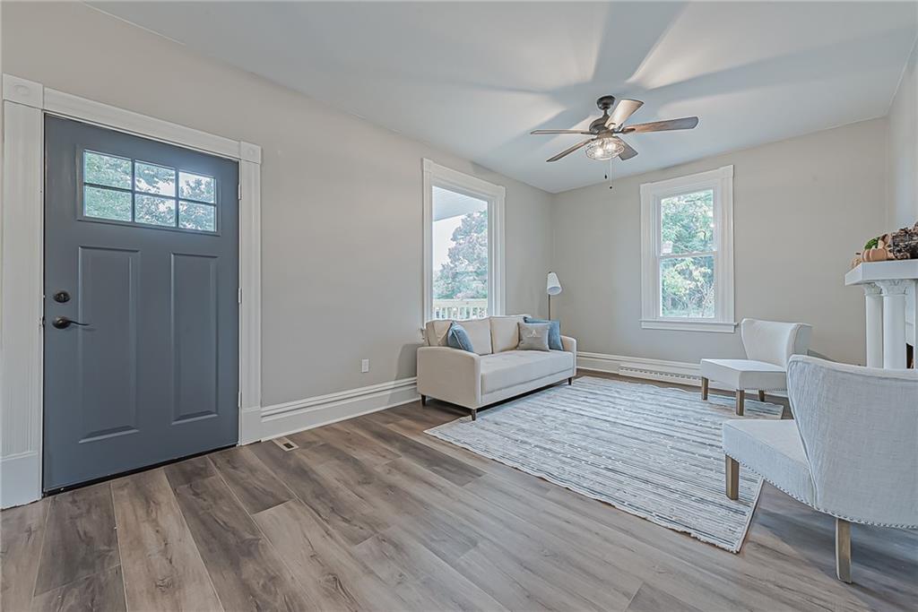 1009 3 Springs Road Irwin, PA 15642 - Photo 4 of 25 Gallery Image 4