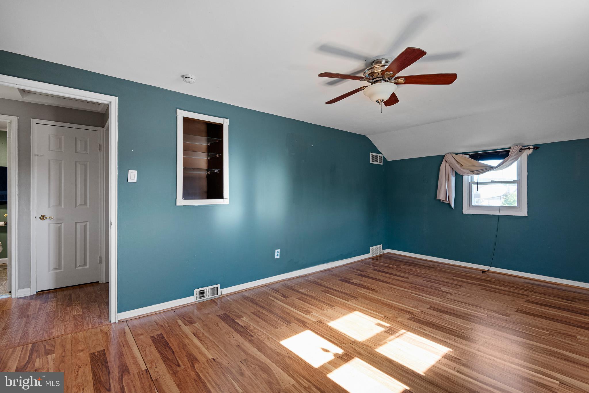 2338 Poe Road Secane, PA 19018 - Photo 16 of 29 Bedroom #2