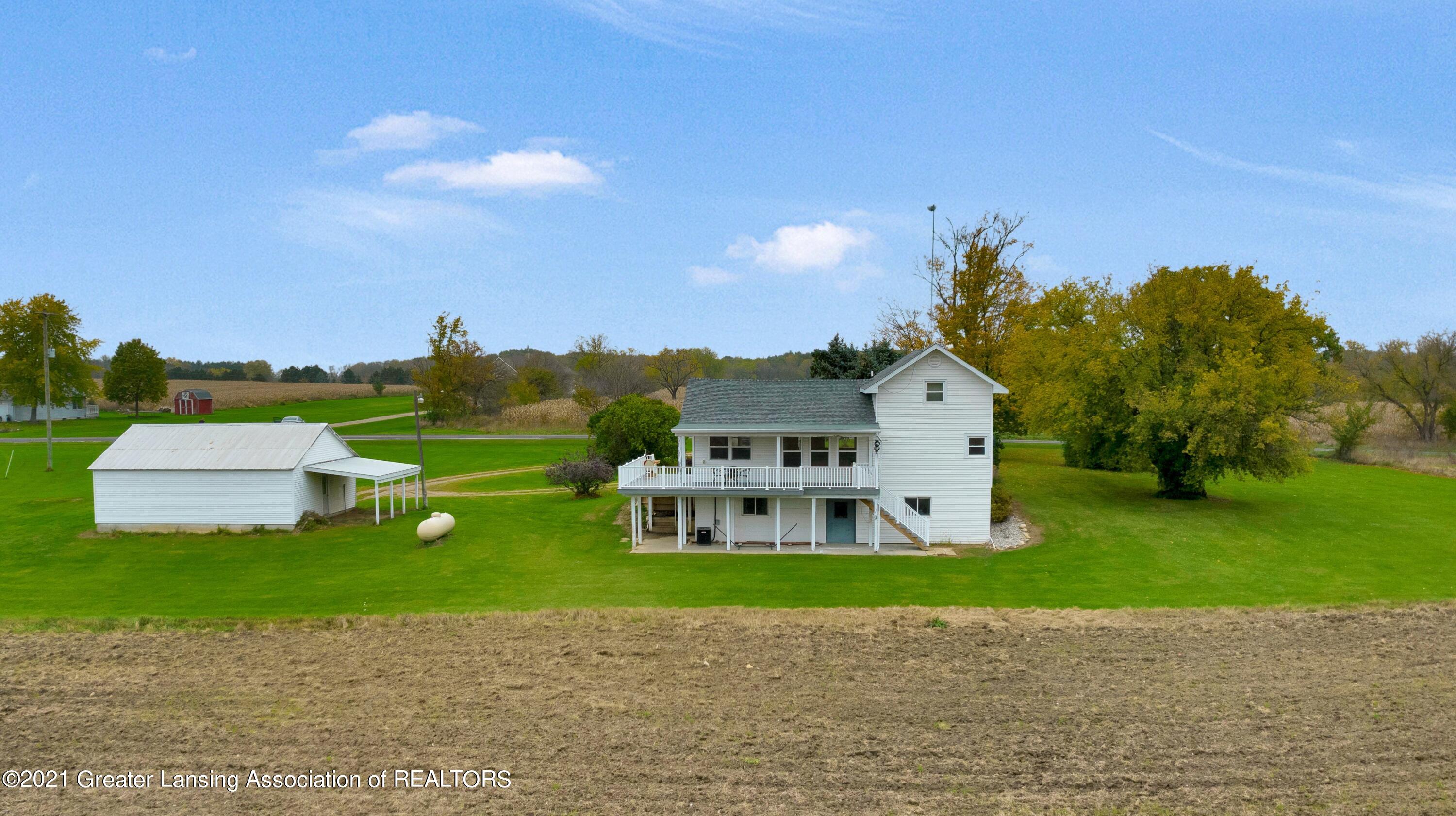 2653 West Kinley Road St. Johns, MI 48879 - Photo 3 of 45 2653 W Kinley Rd Saint Johns MI-107