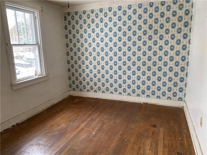 2538 Middletown Road Pittsburgh, PA 15205 - Photo 5 of 8 Gallery Image 5