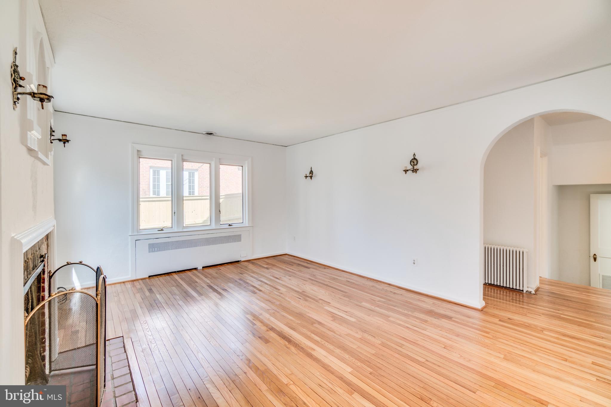 8609 Cedar Street Silver Spring, MD 20910 - Photo 3 of 44 Gallery Image 3